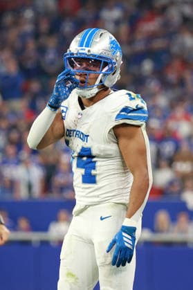 Detroit Lions vs Buffalo Bills ORCHARD PARK, NEW YORK - SEPTEMBER 17: Wide receiver Amon-Ra St. Brown (14) of the Detroit Lions gestures after a play during an NFL, American Football Herren, USA football game between the Detroit Lions and the Buffalo Billsat Highmark Stadium in Orchard Park, New York, USA, on Thursday, September 17, 2026 Orchard Park New York United States  Copyright: xAmyxLemusx originalFilename:lemus-detroitl260917_npd3X.jpg