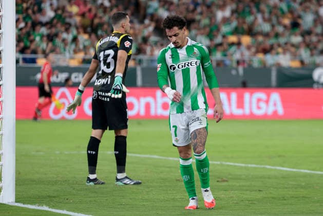 Real Betis Balompie v Getafe CF - LaLiga EA Sports 2026 27 Antony Matheus dos Santos of Real Betis reacts to a missed opportunity during the La Liga EA Sports match between Real Betis and Getafe CF at La Cartuja Stadium in Seville, Spain, on September 17, 2026. Seville Spain  Copyright: xJosexLuisxContrerasx originalFilename:joseluiscontreras-realbeti260917_npmHg.jpg