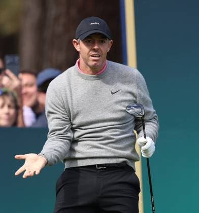 BMW PGA, Golf Herren Championship 2026 - Day One SURREY, ENGLAND, SEPTEMBER 17: Rory McIlroy Of Northern Ireland looks disappointed & dejected on the 8th hole after his tee shot during The DP World Tour BMW PGA Championship Day One at Wentworth Golf Club, Virginia Water, Surrey, England, on September 17. (Photo by Daniel Weir) Surrey Wentworth Golf Course England Copyright: xDanielxWeir SportsxPressxPhotox Sportspressphoto_SPR233921