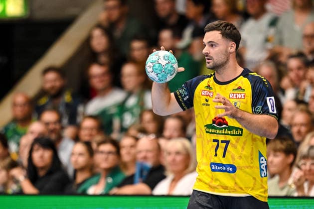 Göppingen, Germany, September 17, 2026: Dani Baijens of Rhein-Neckar Löwen in action, on the ball, making a solo play during the Opel Handball Bundesliga match between FRISCH AUF Göppingen and Rhein Neckar Löwen at the EWS Arena on September 17, 2026, in Göppingen, Germany. Photo by Harry Langer, DeFodi Images. Göppingen, Germany, September 17, 2026 Dani Baijens of Rhein-Neckar Löwen controls the ball during the Opel Handball Bundesliga match between FRISCH AUF Göppingen and Rhein-Neckar Löwen at the EWS Arena on September 17, 2026 in Göppingen, Germany. Photo by Harry Langer, DeFodi Images. Photo by Harry Langer, DeFodi Images.