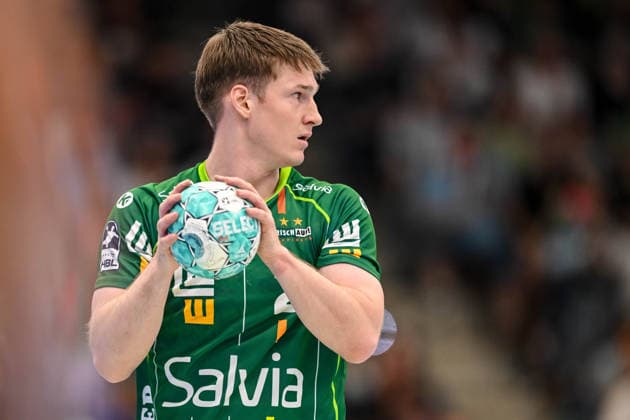 Göppingen, Germany, September 17, 2026 Oskar Neudeck of FRISCH AUF Göppingen in action, on the ball, a solo play during the Opel Handball Bundesliga match between FRISCH AUF Goeppingen and Rhein Neckar Löwen at the EWS Arena on September 17, 2026, in Goeppingen, Germany. Photo by Harry Langer, DeFodi Images. Goeppingen, Germany, September 17, 2026 Oskar Neudeck of FRISCH AUF Göppingen controls the ball during the Opel Handball Bundesliga match between FRISCH AUF Göppingen and Rhein Neckar Löwen at the EWS Arena on September 17, 2026 in Göppingen, Germany Photo by Harry Langer DeFodi Images Photo by Harry Langer DeFodi Images