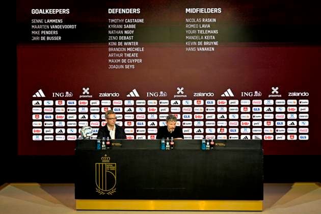 Belgian National Football team squad, Mannschaftsbild, Totale Announcement 18 09 2026 TUBEKE, BELGIUM - SEPTEMBER 18 : Istace Mathieu, press officer and Mark Van Bommel federal head coach of the Belgian National football team speaking to the press during a press conference, PK, Pressekonferenz to announce his player selection to compete in the UEFA Nation League on September 18, 2026 in Tubeke, Belgium, 18 09 2026 Tubeke Belgium  Copyright: xSesx