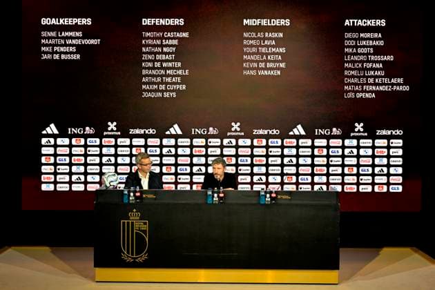 Belgian National Football team squad, Mannschaftsbild, Totale Announcement 18 09 2026 TUBEKE, BELGIUM - SEPTEMBER 18 : Istace Mathieu, press officer and Mark Van Bommel federal head coach of the Belgian National football team speaking to the press during a press conference, PK, Pressekonferenz to announce his player selection to compete in the UEFA Nation League on September 18, 2026 in Tubeke, Belgium, 18 09 2026 Tubeke Belgium  Copyright: xSesx