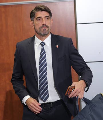 Veljko Paunovic, UEFA Nations League press conference, PK, Pressekonferenz Stara Pazova, Serbia. Sept. 18th 2026. Serbia s football national team, Nationalteam head coach Veljko Paunovic during the press conference ahead of the Serbia v Greece UEFA Nations League match on September 18. 2026. in Stara Pazova, Serbia. Stara Pazova Serbia Copyright: xPedjaxMilosavljevic STARSPORTx x2026x