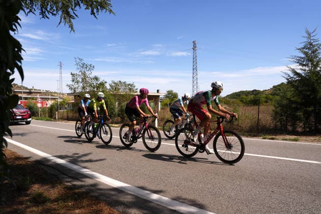 The pack rides cycles during the Giro d™Abruzzo, stage 4 from Silvi to Controguerra (182 km) - Abruzzo, Italy - Friday, September 18, 2026. - cycling.  Copyright: xFabioxFerrari LaPressex