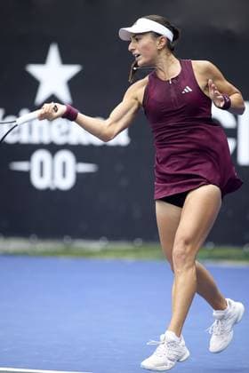 RECORD DATE NOT STATED alina charaeva vence elina avanesyan por 2 sets a 0 no sp open Sao Paulo (SP), 09 17 2026 Tennis SP Open Armenian tennis player Alina Charaeva defeated her compatriot Elina Avanesyan by 2 sets to 0, with partial scores of 6 2 and 6 3, this Thursday (17), in the round of 16 of the SP Open, at Villa-Lobos Park, in Sao Paulo.(Foto: Leco Viana Thenews2 imago images) SPO  Copyright: xLecoxVianax