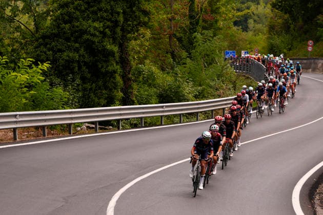 The pack rides cycles during the Giro d™Abruzzo, stage 4 from Silvi to Controguerra (182 km) - Abruzzo, Italy - Friday, September 18, 2026. - cycling.  Copyright: xFabioxFerrari LaPressex