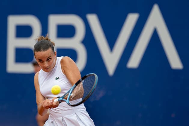 BBVA Open Internacional of Valencia Quarter Final Clara Burel from France against Guiomar Maristany Zuleta de Reales from Spain in action during the BBVA Open Internacional of Valencia Quarter Final at Sporting Tennis Valencia, (Valencia ) on September 18, 2026. Copyright: xVicentexVidalxFernandezx