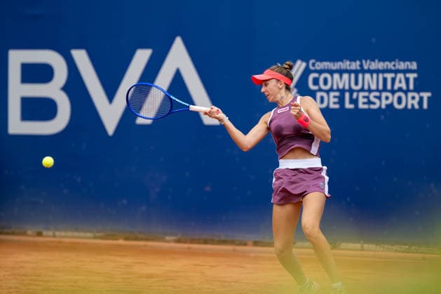 BBVA Open Internacional of Valencia Quarter Final Guiomar Maristany Zuleta de Reales from Spain against Clara Burel from France in action during the BBVA Open Internacional of Valencia Quarter Final at Sporting Tennis Valencia, (Valencia ) on September 18, 2026. Copyright: xVicentexVidalxFernandezx