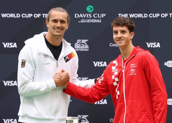 Davis Cup Draw Ceremony: Germany vs. Croatia, Team Germany (L to R): Alexander Zverev (GER), Matej Dodig (CRO), Heristo Arena, Halle Westf, Copyright: xJuergenxHasenkopfx