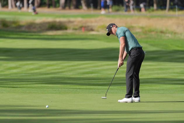 VIRGINIA WATER, ENGLAND - SEPTEMBER 18: Matt Wallace (ENG) putts on the fifteenth green during Round 2 at the BMW PGA, Golf Herren Championship at Wentworth Golf Club, Virginia Water on September 18, 2026 in Surrey, England The BMW PGA Championship