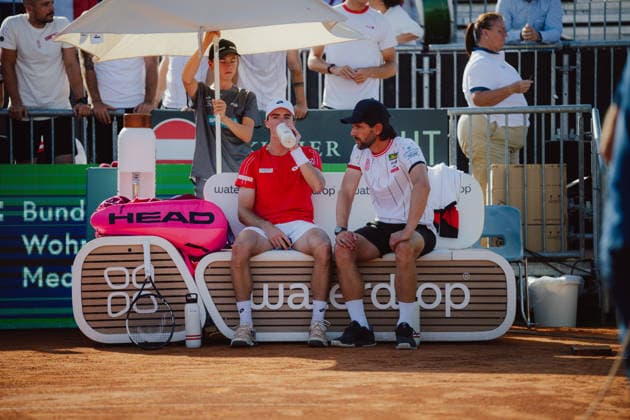 TENNIS - Davis Cup, AUT vs BEL VIENNA,AUSTRIA,18.SEP.26 - TENNIS - ITF Davis Cup, qualification round 2, Austria vs Belgium. Image shows Lukas Neumayer and sporting director Juergen Melzer (OETV).  GEPAxpictures xAlexanderxSolc