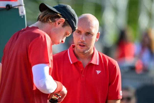 Belgian Zizou Bergs and Belgian captain Steve Darcis pictured during a tennis match between Austrian Neumayer and Belgian Bergs, the second rubber in the tie between Austria and Belgium, qualifiers for the Davis Cup tournament, on Friday 18 September 2026 in Vienna, Austria. DAVIDxPINTENS  x186853347x