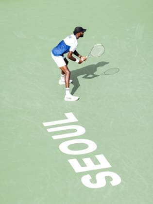 September 18, 2026, Seoul, Seoul, South Korea: Dhakshineswar Suresh of India competes against Soonwoo Kwon of the Republic of Korea in the opening singles match of the 2026 Davis Cup Qualifier second round at the Olympic Tennis Court. Seoul South Korea - ZUMAm346 0867216720st Copyright: xSuhxJeenxMoonx