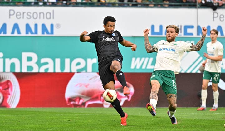 September 18, 2026 Soccer Season 2026–2027, Matchday 2, Bundesliga, SpVgg Greuther Fürth vs. Kleeblatt FC Magdeburg, FCM, Sports Photo by Zink MeZi xmexzix. DFL regulations prohibit any use of photographs as image sequences and or quasi-video; for editorial use only. Immanuel Iyoha (8), FC Magdeburg, scores a goal—a shot on goal—to make it 0–1 against Ole Pohlmann (10), SpVgg Greuther Fürth, on the right