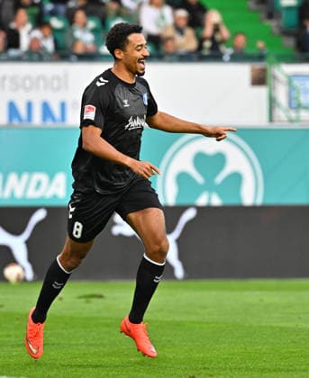 September 18, 2026 Soccer Season 2026–2027, Bundesliga 2, Matchday 6: SpVgg Greuther Fürth vs. Kleeblatt FC Magdeburg, FCM Sports Photo by Zink MeZi xmexzix. DFL regulations prohibit any use of photographs as image sequences and or quasi-video; for editorial use only. Goal celebration, jubilation, joy after scoring; goal; shot on goal for the 0–1 by Immanuel Iyoha in the 8th minute, FC Magdeburg