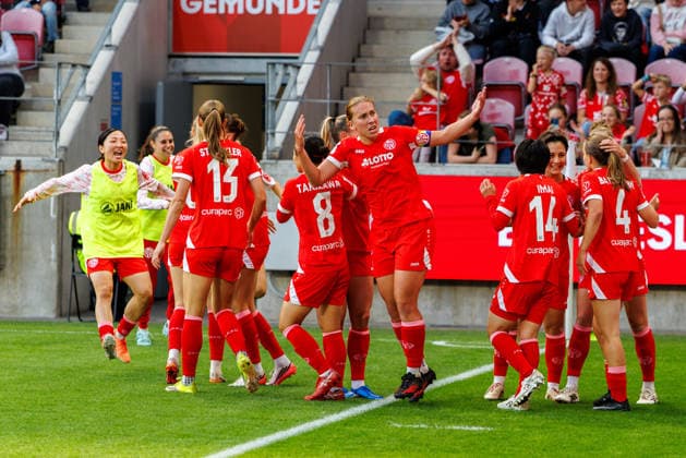 GPFBL, 1 FSV Mainz 05 vs. Eintracht Frankfurt, September 18, 2026, Mainz celebrates Kara Bathmann’s 1–0 goal for 1 FSV Mainz 05 in the Google Pixel Women’s Bundesliga match on Matchday 5 of the 2026–27 season between 1 FSV Mainz 05 and Eintracht Frankfurt at the MEWA Arena, Mainz, September 18, 2026 Copyright: xBEAUTIFULxSPORTS Hahnex