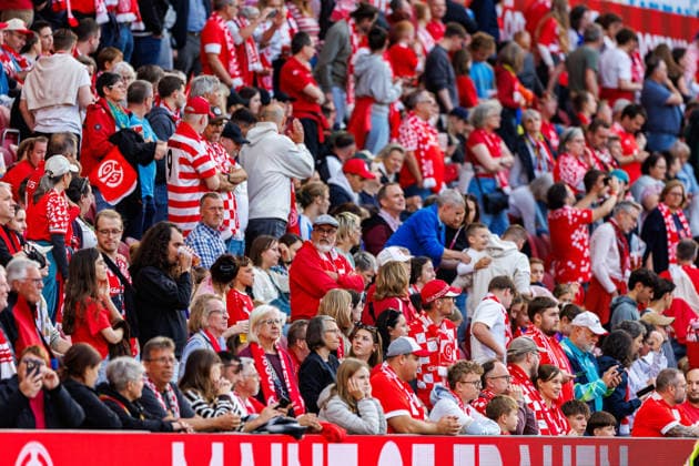 GPFBL, 1 FSV Mainz 05 vs. Eintracht Frankfurt, September 18, 2026, Mainz: The stands are well-filled for the Google Pixel Women s Bundesliga match on Matchday 5 of the 2026–27 season between 1 FSV Mainz 05 and Eintracht Frankfurt at the MEWA Arena in Mainz on September 18, 2026 Copyright: xBEAUTIFULxSPORTS Hahnex
