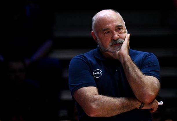 Russia Basketball United League Supercup Zenit - Anadolu Efes 9246067 18.09.2026 Anadolu s head coach Pablo Laso watches his players during the VTB United League SuperCup basketball match between Zenit St. Petersburg and Anadolu Efes Istanbul, in Moscow, Russia. Alexey Filippov Sputnik Moscow Russia  Copyright: xAlexeyxFilippovx