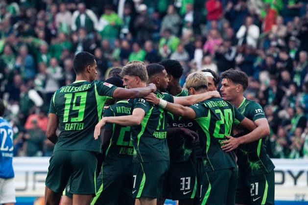 Germany Soccer 2. Bundesliga 2026–2027, Matchday 6: VfL Wolfsburg vs. SV Darmstadt 98 at Volkswagen Arena, Wolfsburg—Goals and goal celebrations by Alexander Bernhardsson (VfL Wolfsburg, 17), Fabian Reese (VfL Wolfsburg, 11), Robert Glatzel (VfL Wolfsburg, 19), and Cleiton Santos (VfL Wolfsburg, 33) Copyright: xAymanxAlahmedx