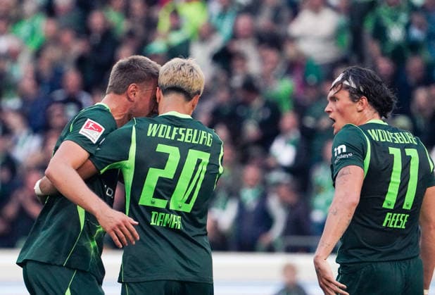 Germany Soccer 2. Bundesliga 2026–2027, Matchday 6: VfL Wolfsburg vs. SV Darmstadt 98, Volkswagen Arena, Wolfsburg; Goal celebration for Fabian Reese (VfL Wolfsburg), 11 Muhammed Mehmet Damar (VfL Wolfsburg), 20 Copyright: xAymanxAlahmedx