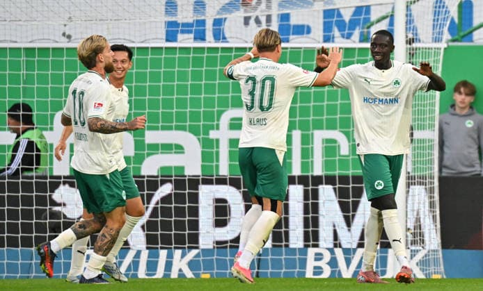 September 18, 2026 Soccer Season 2026–2027, Bundesliga 2, Matchday 6: SpVgg Greuther Fürth vs. Kleeblatt FC Magdeburg, FCM Sports Photo by Zink MeZi xmexzix. DFL regulations prohibit any use of photographs as image sequences and or quasi-video; for editorial use only. Goal celebration, jubilation, joy after scoring; goal; shot on goal for the 1–1 equalizer by Omar Sillah at 42 , SpVgg Greuther Fürth