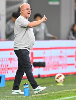 September 18, 2026 Soccer Season 2026–2027, Bundesliga 2, Matchday 6: SpVgg Greuther Fürth vs. Kleeblatt FC Magdeburg, FCM Sports Photo by Zink xwoxzix. DFL regulations prohibit any use of photographs as image sequences and or quasi-video For editorial use only. Heiko Vogel, Coach of SpVgg Greuther Fürth