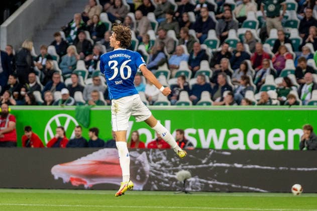 German Soccer 2. Bundesliga, Matchday 6, 2026–2027, VfL Wolfsburg vs. SV Darmstadt 98 on September 18, 2026, at the Volkswagen Arena in Wolfsburg; 1-1 goal by Milan Smit of SV Darmstadt 98, 36—celebration, joy, goal celebration, emotions Copyright: xSvenxHeidmannx