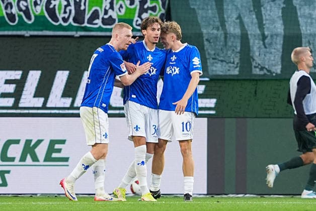 September 18, 2026, xydrx, Men s, Soccer, 2. Bundesliga, VfL Wolfsburg vs. SV Darmstadt 98, 2026–2027 season, Volkswagen Arena: Celebration after SV Darmstadt 98’s goal to tie the game at 1–1, scored by Milan Smit (SV Darmstadt 98, 36), along with Kai Klefisch (SV Darmstadt 98, 17) and Nicolas Verkooijen (SV Darmstadt 98), 10. DFB regulations prohibit any use of photographs as image sequences and or quasi-video content Copyright: HMBxMedia YannisxDreimann