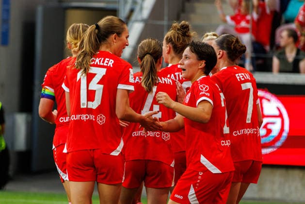 GPFBL, 1 FSV Mainz 05 vs. Eintracht Frankfurt, September 18, 2026, Mainz celebrates Sabina Jackson’s 2–0 goal for 1 FSV Mainz 05, 20, in the Google Pixel Women’s Bundesliga match on Matchday 5 of the 2026–27 season between 1 FSV Mainz 05 and Eintracht Frankfurt at the MEWA Arena, Mainz, September 18, 2026 Copyright: xBEAUTIFULxSPORTS Hahnex