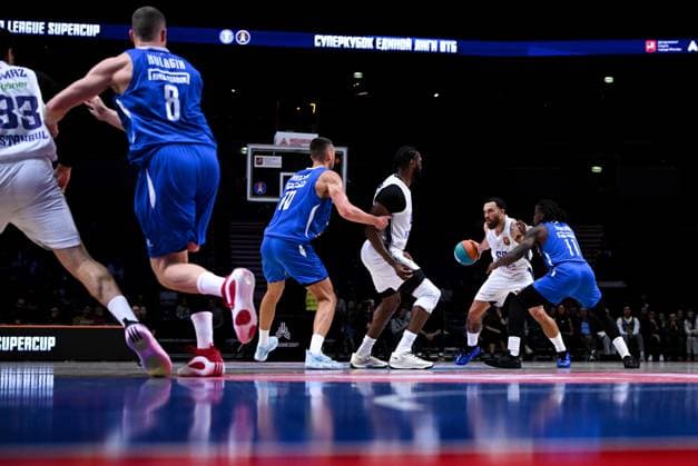 Russia Basketball United League Supercup Zenit - Anadolu Efes 9246118 18.09.2026 Players in action during the VTB United League SuperCup basketball match between Zenit St. Petersburg and Anadolu Efes Istanbul, in Moscow, Russia. Alexey Filippov Sputnik Moscow Russia  Copyright: xAlexeyxFilippovx