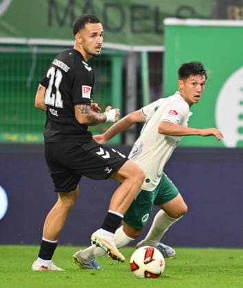 September 18, 2026 Soccer Season 2026–2027, Matchday 2, Bundesliga, SpVgg Greuther Fürth vs. Kleeblatt FC Magdeburg, FCM Sports Photo by Zink xwoxzix. DFL regulations prohibit any use of photographs as image sequences and or quasi-video For editorial use only. Falko Michel 21, FC Magdeburg; Shinta Appelkamp 8, SpVgg Greuther Fürth