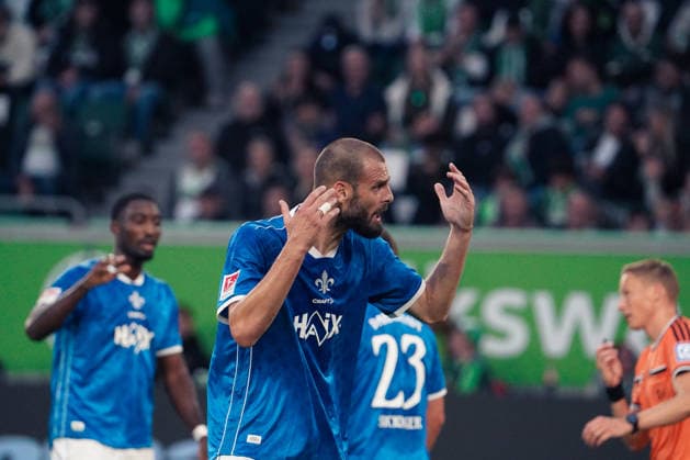 Germany Soccer 2. Bundesliga 2026–2027, Matchday 6: VfL Wolfsburg vs. SV Darmstadt 98 at Volkswagen Arena, Wolfsburg—Facial expressions, emotions—Aleksandar VukotiÄ‡, SV Darmstadt 98, 20 Copyright: xAymanxAlahmedx