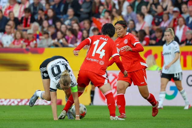September 18, 2026, xusrbx, Soccer Google Pixel Women s Bundesliga, FSV Mainz 05 vs. Eintracht Frankfurt, Laura Freigang (Eintracht Frankfurt, No. 10) in a tackle with Yurina Imai (FSV Mainz 05, No. 14), Mainz