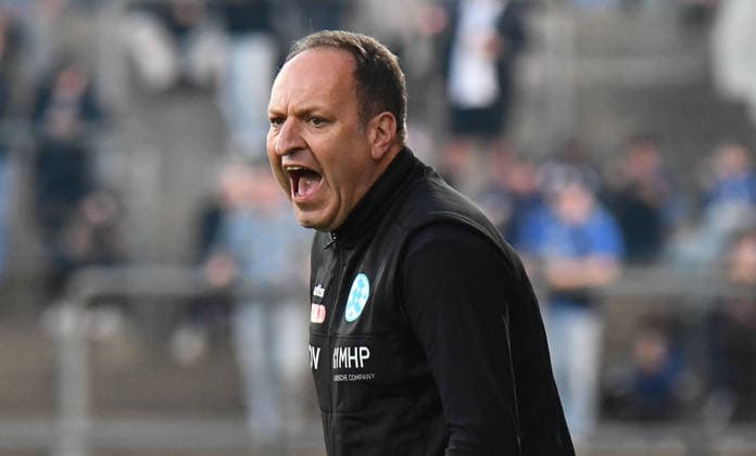 September 18, 2026, xokbx, Regional League Southwest soccer, FSV Frankfurt vs. Stuttgart Kickers; Coach Holger Bachthaler of the Stuttgart Kickers; facial expressions, gestures, emotion; Frankfurt am Main