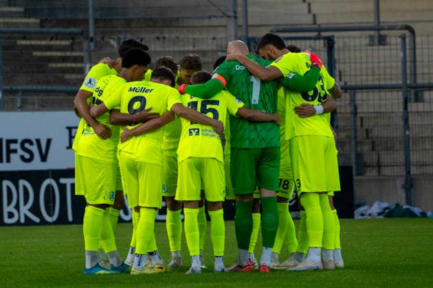September 18, 2026, xerix, Regional League Southwest Soccer, FSV Frankfurt vs. SV Stuttgarter Kickers: SV Stuttgarter Kickers before the match against Frankfurt