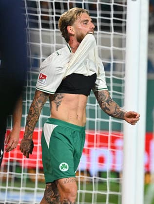 September 18, 2026 Soccer Season 2026–2027, Matchday 2, Bundesliga, SpVgg Greuther Fürth vs. Kleeblatt FC Magdeburg, FCM, Sports Photo by Zink xwoxzix. DFL regulations prohibit any use of photographs as image sequences and or quasi-video For editorial use only. Ole Pohlmann 10, SpVgg Greuther Fürth disappointed. Disappointment