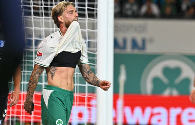September 18, 2026 Soccer Season 2026–2027, Matchday 2, Bundesliga, SpVgg Greuther Fürth vs. Kleeblatt FC Magdeburg, FCM, Sports Photo by Zink xwoxzix. DFL regulations prohibit any use of photographs as image sequences and or quasi-video For editorial use only. Ole Pohlmann 10, SpVgg Greuther Fürth disappointed. Disappointment