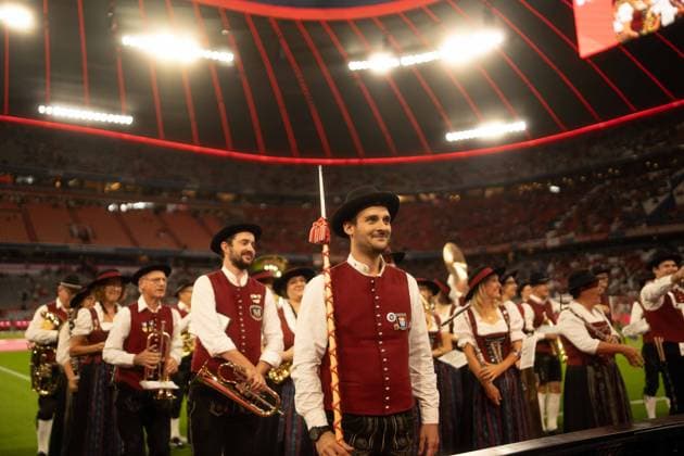 September 18, 2026: FC Bayern Munich vs. Union Berlin, Matchday 4 of the 1. Bundesliga at the Allianz Arena in Munich. The Fan Treff B16 Pforzenrieden orchestra performs music in traditional costume before kickoff at the Allianz Arena. IMPORTANT NOTICE: In accordance with the guidelines of the DFL and the DFB, it is prohibited to use or allow the use of photographs taken in the stadium and or during the game in the form of sequential images and or video-like photo series Copyright: xJamesxZabelx