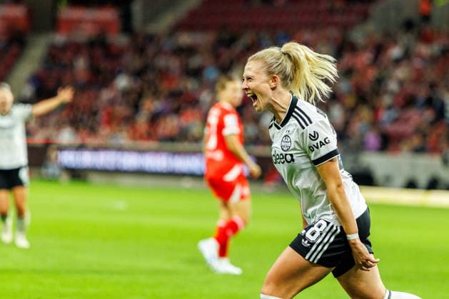 GPFBL, 1 FSV Mainz 05 vs. Eintracht Frankfurt, September 18, 2026, Mainz celebrates Rebecka Blomqvist’s goal to make it 2–3 against Eintracht Frankfurt, the 28th match of the Google Pixel Women’s Bundesliga on Matchday 5 of the 2026–27 season between 1 FSV Mainz 05 and Eintracht Frankfurt at the MEWA Arena, Mainz, September 18, 2026 Copyright: xBEAUTIFULxSPORTS Hahnex