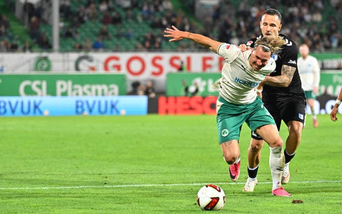 September 18, 2026 Soccer Season 2026–2027, Bundesliga 2, Matchday 6: SpVgg Greuther Fürth vs. Kleeblatt FC Magdeburg, FCM Sports Photo by Zink MeZi xmexzix. DFL regulations prohibit any use of photographs as image sequences and or quasi-video; for editorial use only. Felix Klaus 30, SpVgg Greuther Fürth, ahead of Falko Michel 21, FC Magdeburg