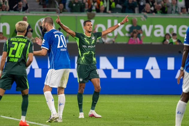 German Soccer 2. Bundesliga, Matchday 6, 2026–2027, VfL Wolfsburg vs. SV Darmstadt 98 on September 18, 2026, at the Volkswagen Arena in Wolfsburg; goal to make it 5–1 by Robert Glatzel of VfL Wolfsburg, 19th-minute header; celebration, joy, goal celebration, emotions Copyright: xSvenxHeidmannx