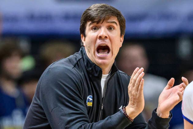 Pictured from left: Pedro Calles (ALBA), coach; celebration; joy; GER; Berlin; basketball; Alba Berlin and the Niners Chemnitz; BBL season opener; opening game; at the UBER Arena; September 18, 2026; Copyright: HMBxMedia UwexKoch
