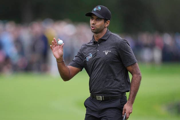 VIRGINIA WATER, ENGLAND - SEPTEMBER 18: Aaron Rai (ENG) acknowledges the fans after his round of 69 during Round 2 at the BMW PGA, Golf Herren Championship at Wentworth Golf Club, Virginia Water on September 18, 2026 in Surrey, England The BMW PGA Championship