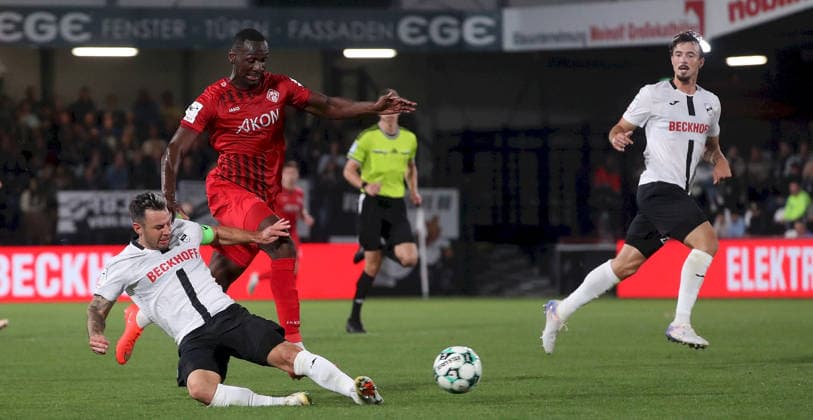 September 18, 2026, xfsx, Men s, Soccer, 2026–2027 Season, 3rd Division, Matchday 7: SC Verl vs. FC Würzburger Kickers (from left): Niko Kijewski (SC Verl), Tarsis Bonga (FC Würzburger Kickers), Noah Koenig (SC Verl); Verl Sportclub Arena, North Rhine-Westphalia, Germany