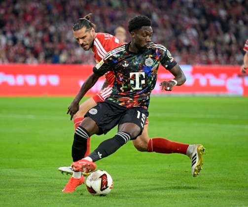 September 18, 2026, 2026–2027 Bundesliga Season, Matchday 4, FC Bayern Munich vs. 1. FC Union Berlin, at the Allianz Arena in Munich, Alphonso Davies of FC Bayern Munich pulls off a trick
