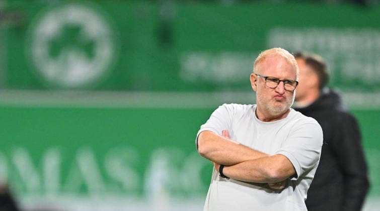 September 18, 2026 Soccer Season 2026–2027, Matchday 2, Bundesliga, SpVgg Greuther Fürth vs. Kleeblatt FC Magdeburg, FCM, Sports Photo by Zink xwoxzix. DFL regulations prohibit any use of photographs as image sequences and or quasi-video For editorial use only. Heiko Vogel, coach of SpVgg Greuther Fürth, is angry and dissatisfied