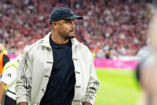 Head Coach Vincent Kompany, FC Bayern Munich, FC Bayern Munich vs. FC Union Berlin, Bundesliga, Matchday 4, September 18, 2026. DFB regulations prohibit any use of photographs as image sequences and or quasi-video. Munich, Bayern, Germany Copyright: xkolbert-press UlrichxGamelx