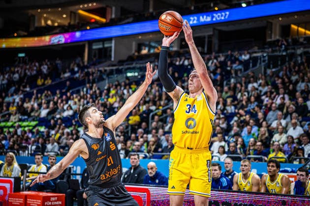 Basketball Berlin, September 18, 2026; 2026–2027 Season; EasyCredit BBL 1 Bundesliga Men; Alba Berlin vs. Chemnitz; Justin Bean (Alba Berlin, No. 34); Mateo Seric (Chemnitz, No. 21)