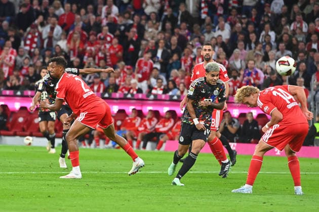 Goal to make it 1–0: Jamal MUSIALA, Bayern Munich, play, shot on goal, soccer, Bundesliga Season 2026–2027, Matchday 4, Matchday 04, FC Bayern Munich vs. FC Union Berlin on September 18, 2026, ALLIANZ ARENA